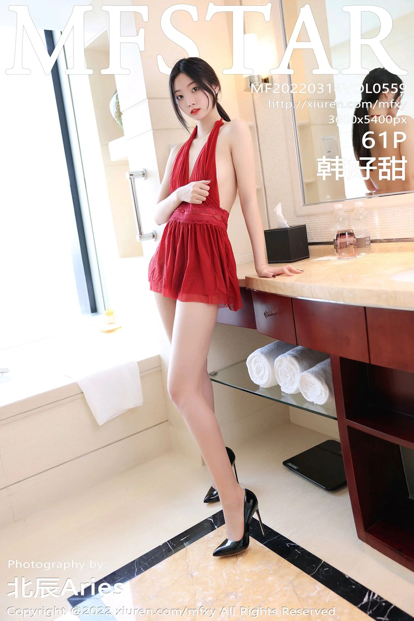 [MFStar模范学院]Vol.559_新人模特韩好甜性感红色露肩连衣裙秀曼妙身材迷人诱惑写真61P-秀人网 - XiuRen.Pro